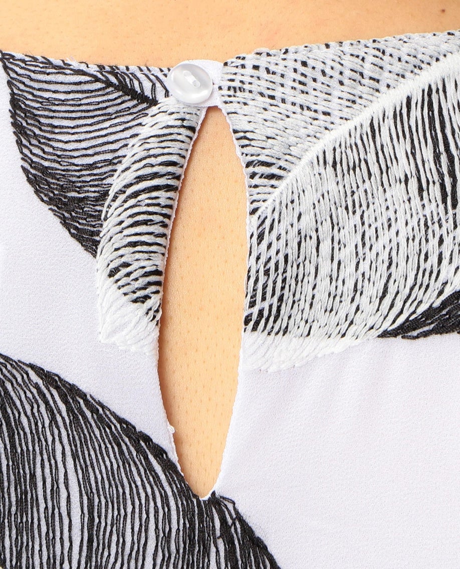 シフォンリーフ刺繍プルオーバーブラウス