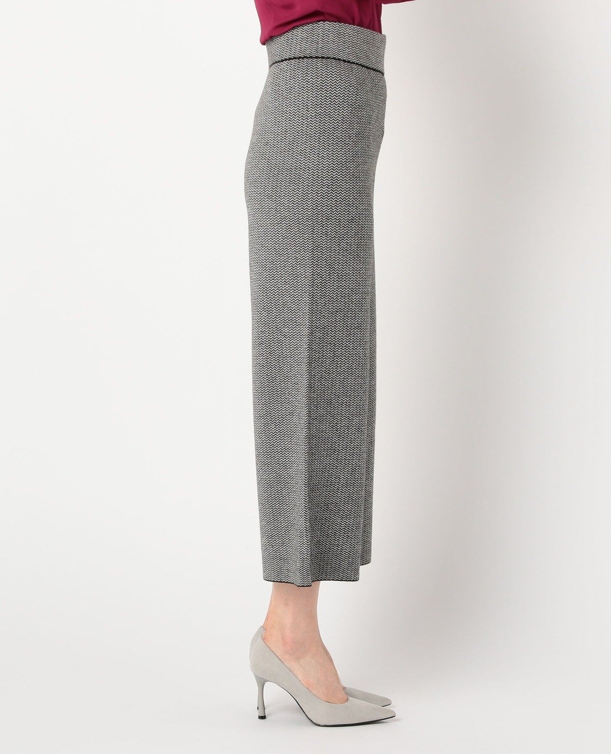 ニットパンツ
