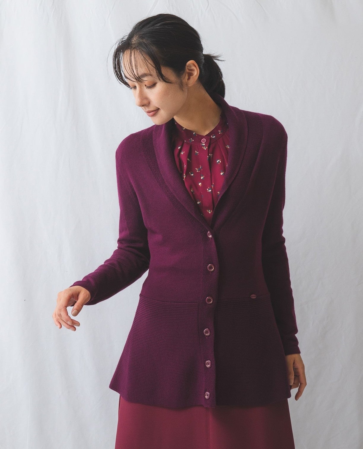 ペプラムニットカーディガン