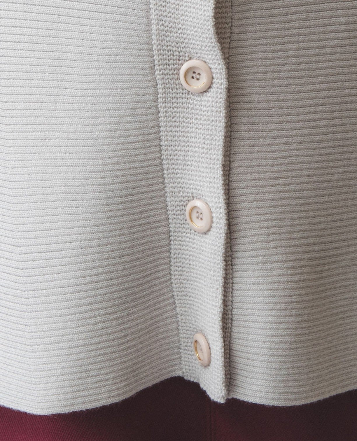 ペプラムニットカーディガン