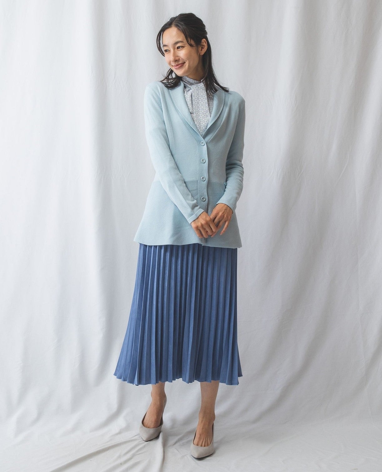 ペプラムニットカーディガン